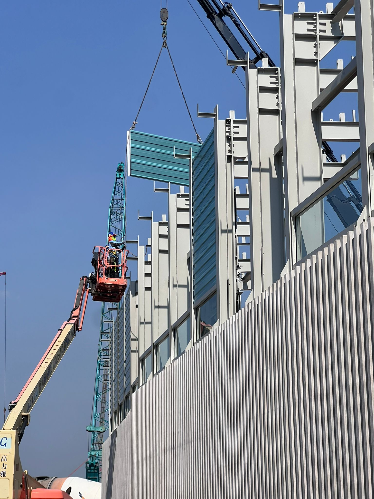 WhatsApp Image 2024-09-30 at 19.10.46 (2)